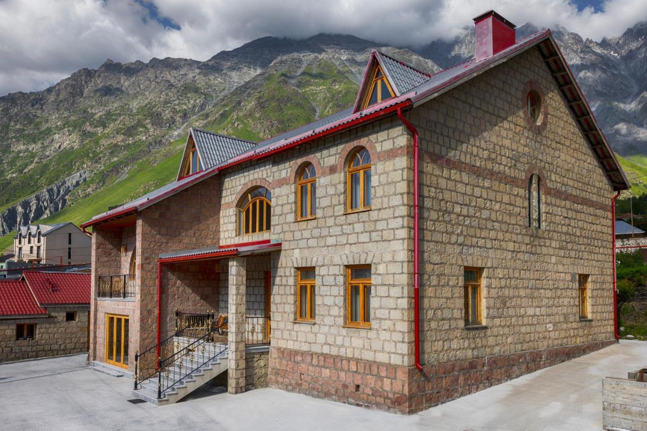 Отель Graf Kazbegi Экстерьер фото