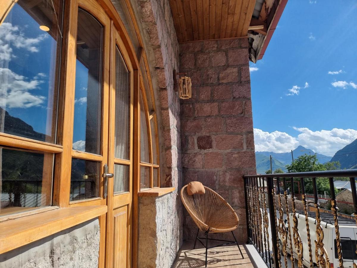 Отель Graf Kazbegi Экстерьер фото